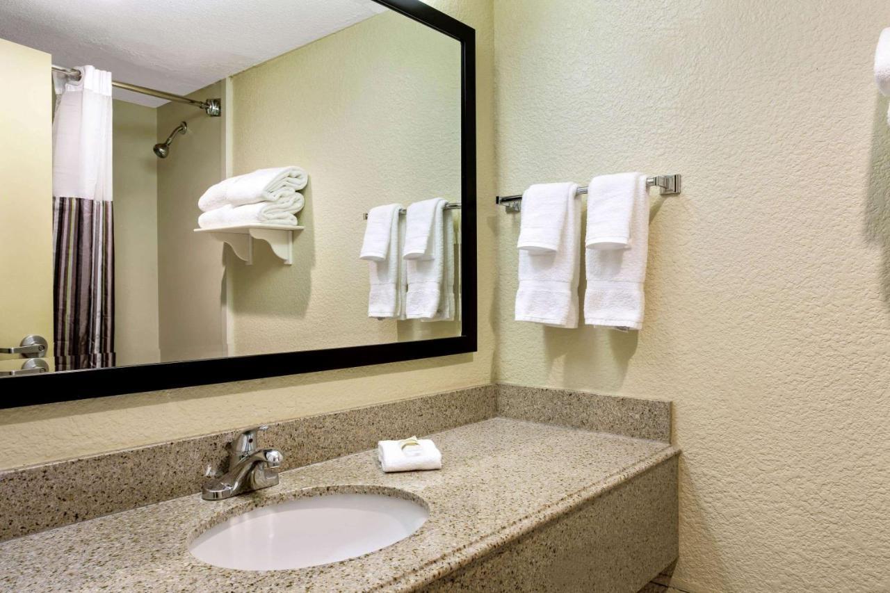 La Quinta By Wyndham Armonk Westchester Cnty Apt Luaran gambar